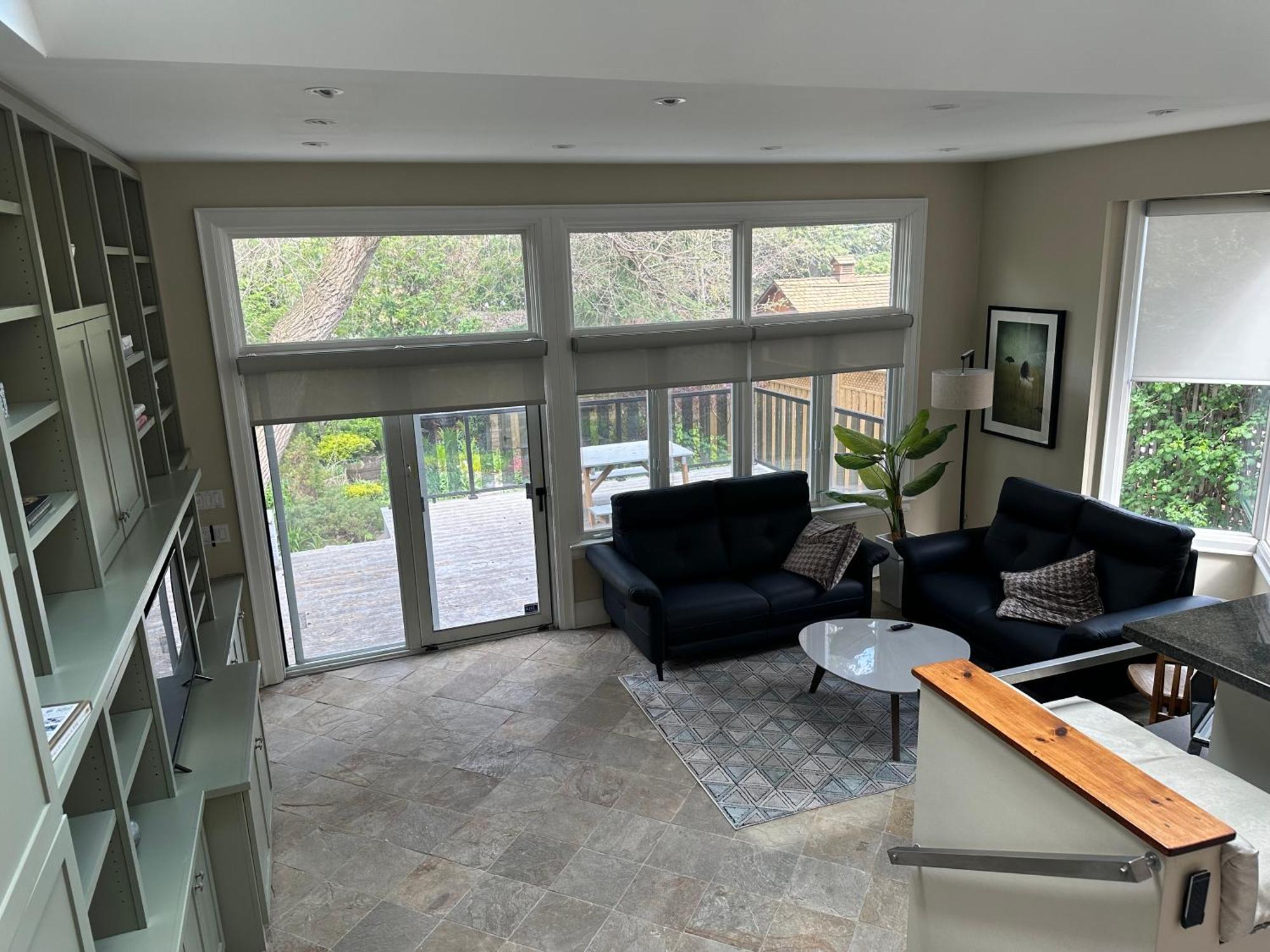 Double Bedroom On Up Or 3 Bedrooms In Basement Near Eglinton Subway Station Toronto Exteriér fotografie