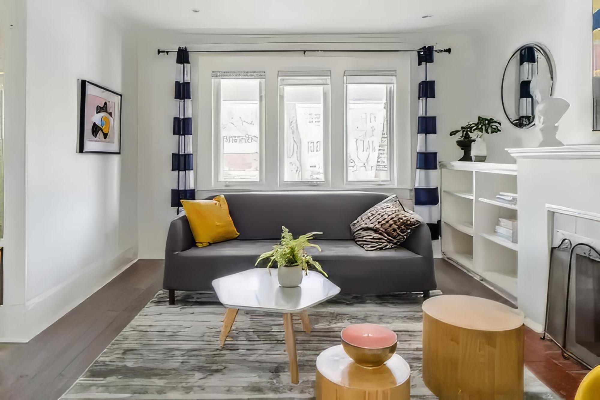 Double Bedroom On Up Or 3 Bedrooms In Basement Near Eglinton Subway Station Toronto Exteriér fotografie